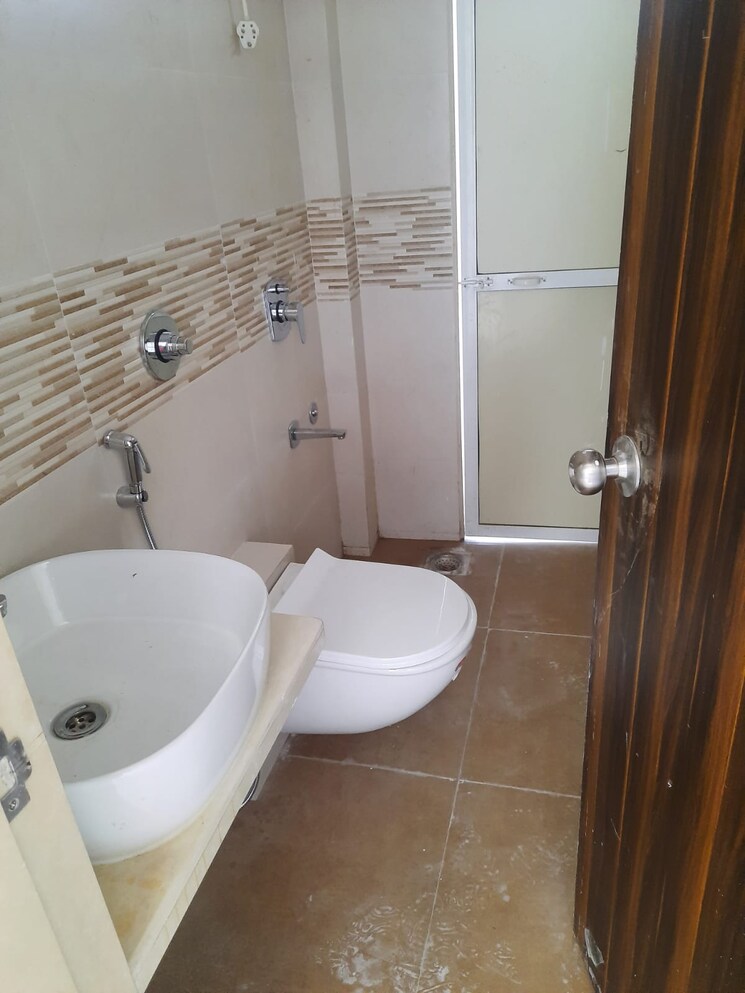 Bathroom, jvm-corner-stone 2 Bedroom 735 Sq.Ft. Apartment In Naupada Thane 8660846