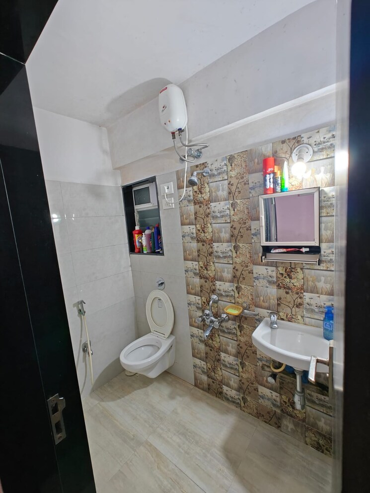 Bathroom, kamala-enclave 1 Bedroom 400 Sq.Ft. Apartment In Borivali West Mumbai 8660966