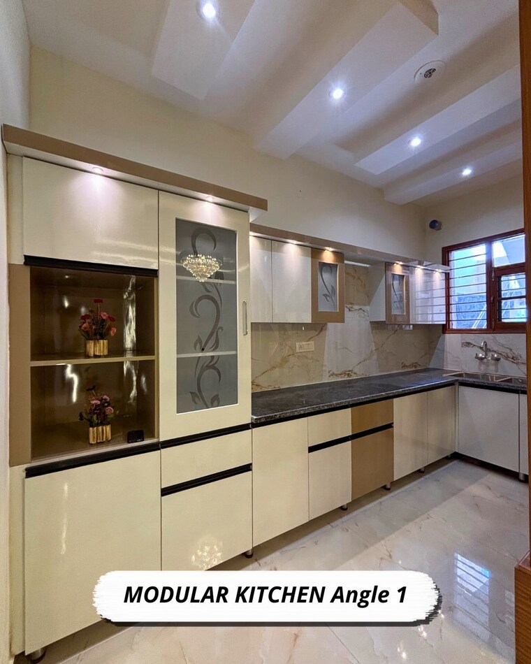 Kitchen, ludhiana chandigarh hwy 3 Bedroom 125 Sq.Yd. Apartment In LudhianA Chandigarh Hwy Mohali 8661161