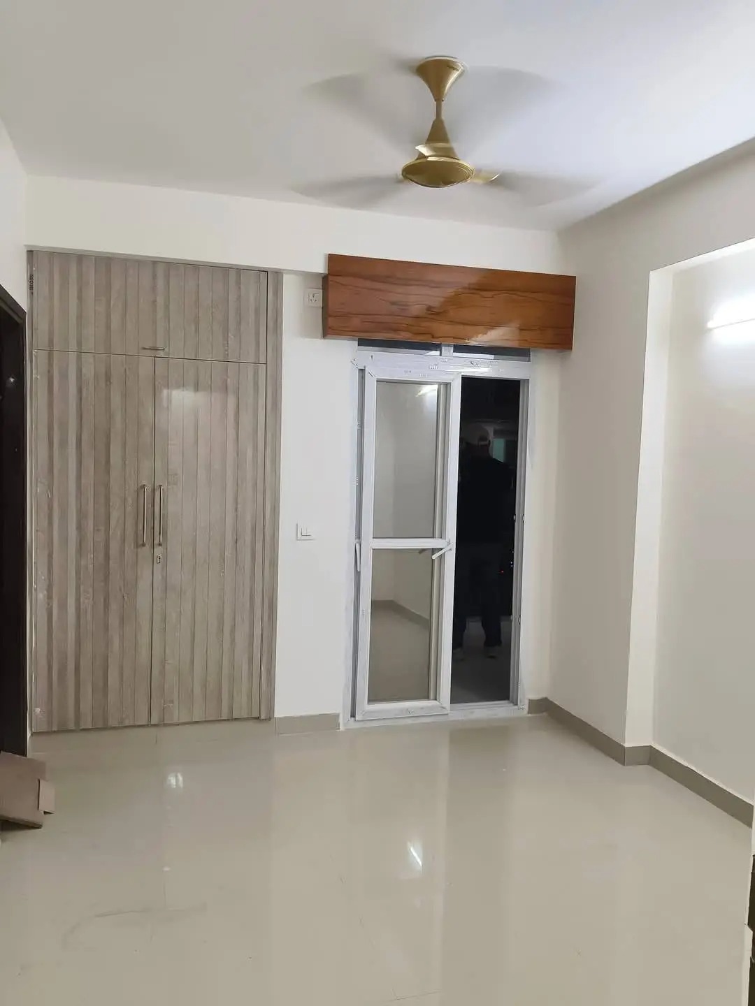 3 BHK Apartment For Sale in Gaur City 2 - 14th Avenue