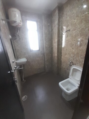 Bathroom in 4 BHK Apartment at Supreme Estia Phase 1, Baner – for Rent