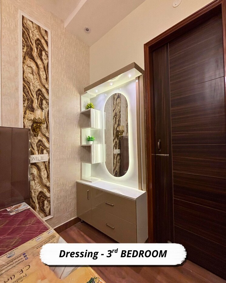 Room, ludhiana chandigarh hwy 3 Bedroom 125 Sq.Yd. Apartment In LudhianA Chandigarh Hwy Mohali 8661196