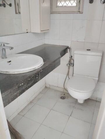 2.5 BHK Builder Floor For Rent in RWA Flats Pocket 40, Kalkaji