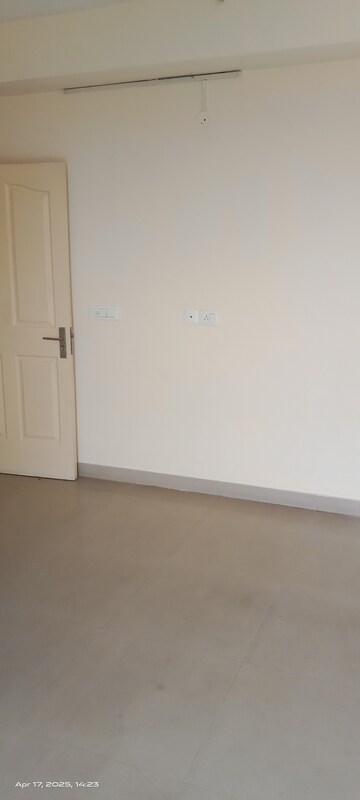 Room in 3 BHK Apartment at BPTP Park Prime, Sector 66 – for Rent