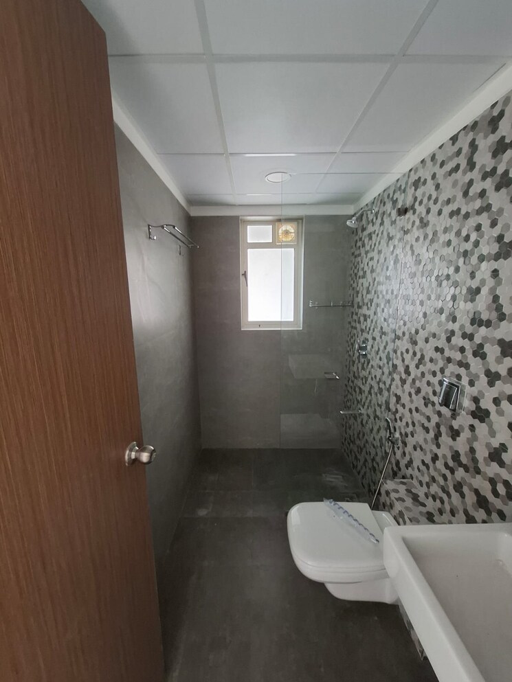 Bathroom, supreme-estia-phase-1 3 Bedroom 1450 Sq.Ft. Apartment In Baner Pune 8661218
