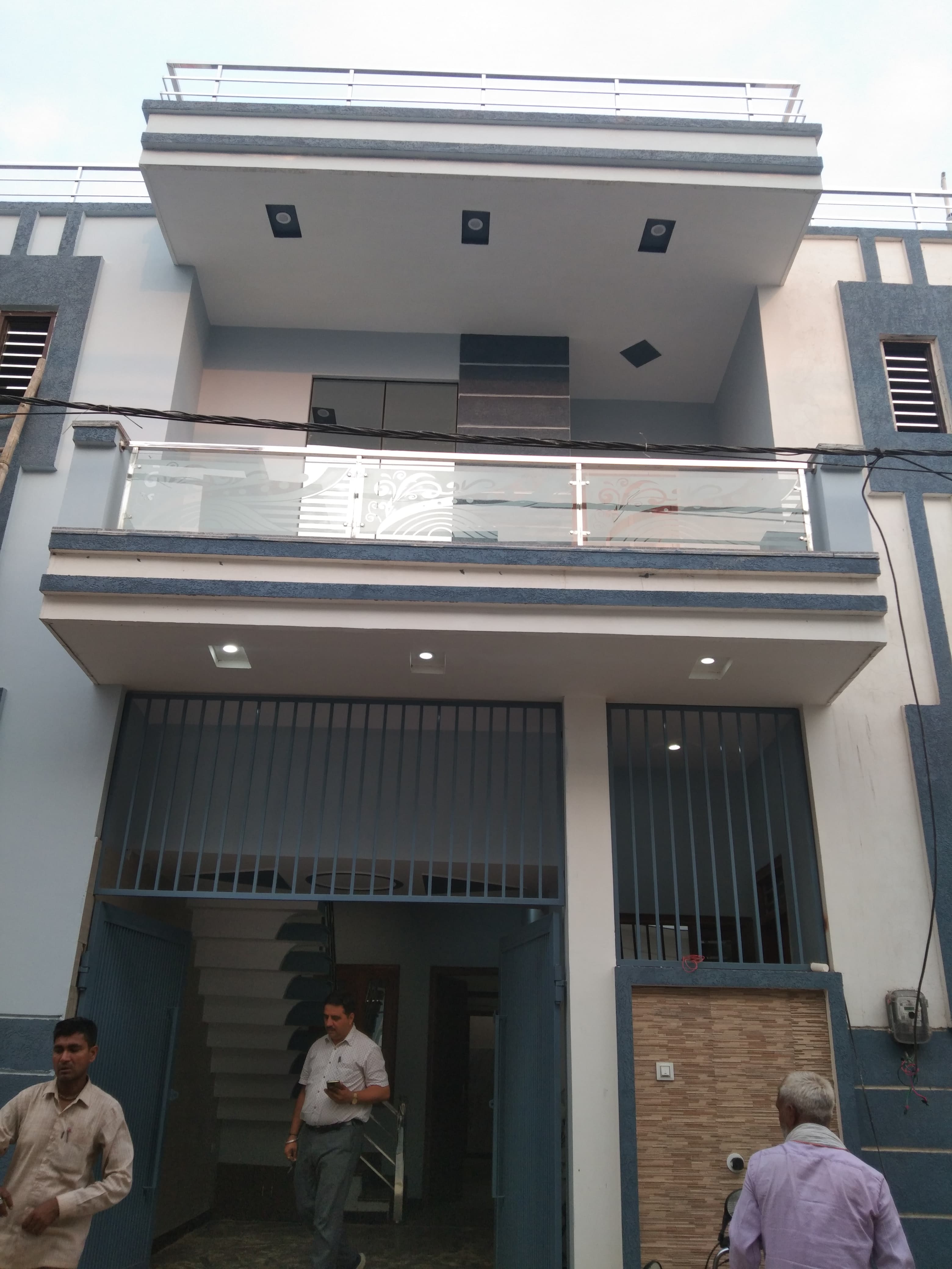 3 BHK + Servant Room Independent House For Sale in Narayan Enclave 