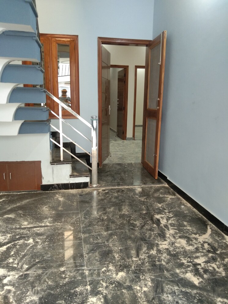  Parking, ganga nagar 3 Bedroom 120 Sq.Yd. Independent House In Ganga Nagar Meerut 8661386