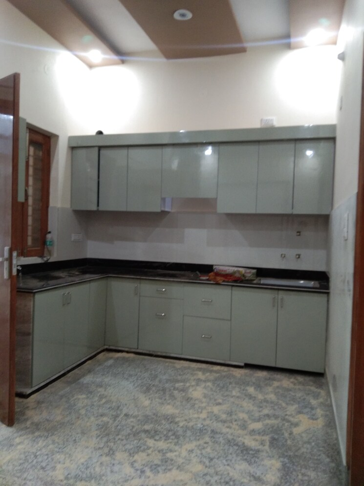 Kitchen, ganga nagar 3 Bedroom 120 Sq.Yd. Independent House In Ganga Nagar Meerut 8661386