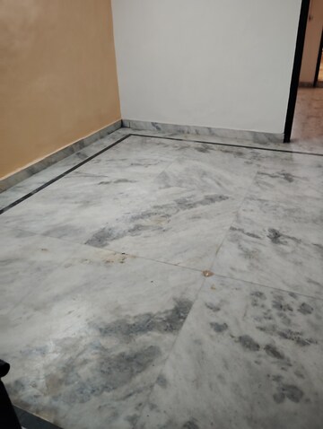 Room in 1.5 BHK Builder Floor at Kalkaji – for Rent