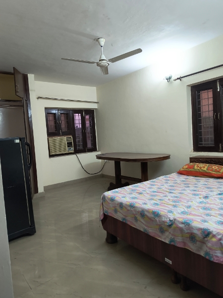 2 BHK + Extra Room Apartment For Rent in Sarita Vihar Pocket D Rwa