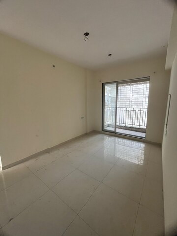 Room in 1 BHK Apartment at SM Pearl, Taloja Sector 23 – for Rent