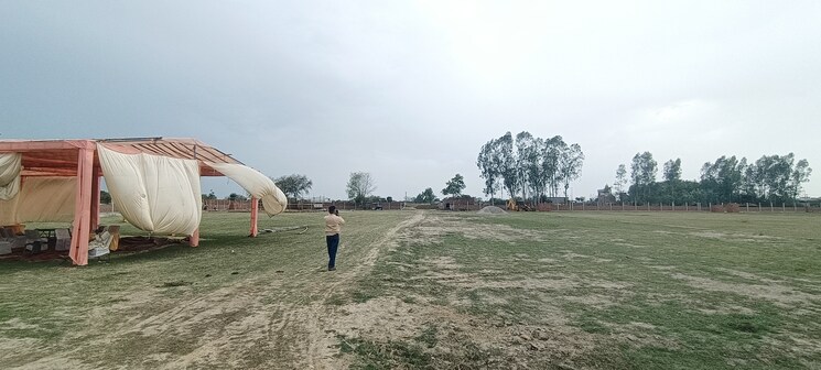 undefined, chhata  118 Sq.Yd. Plot In Chhata Mathura 8661443