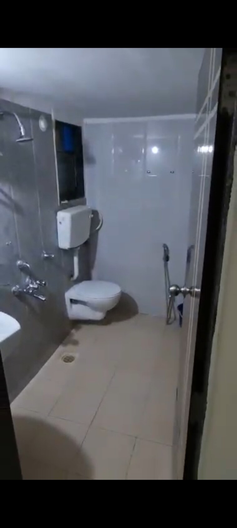 Bathroom, agarwal-and-doshi-complex 1 Bedroom 700 Sq.Ft. Apartment In Vasai West Palghar 8661458