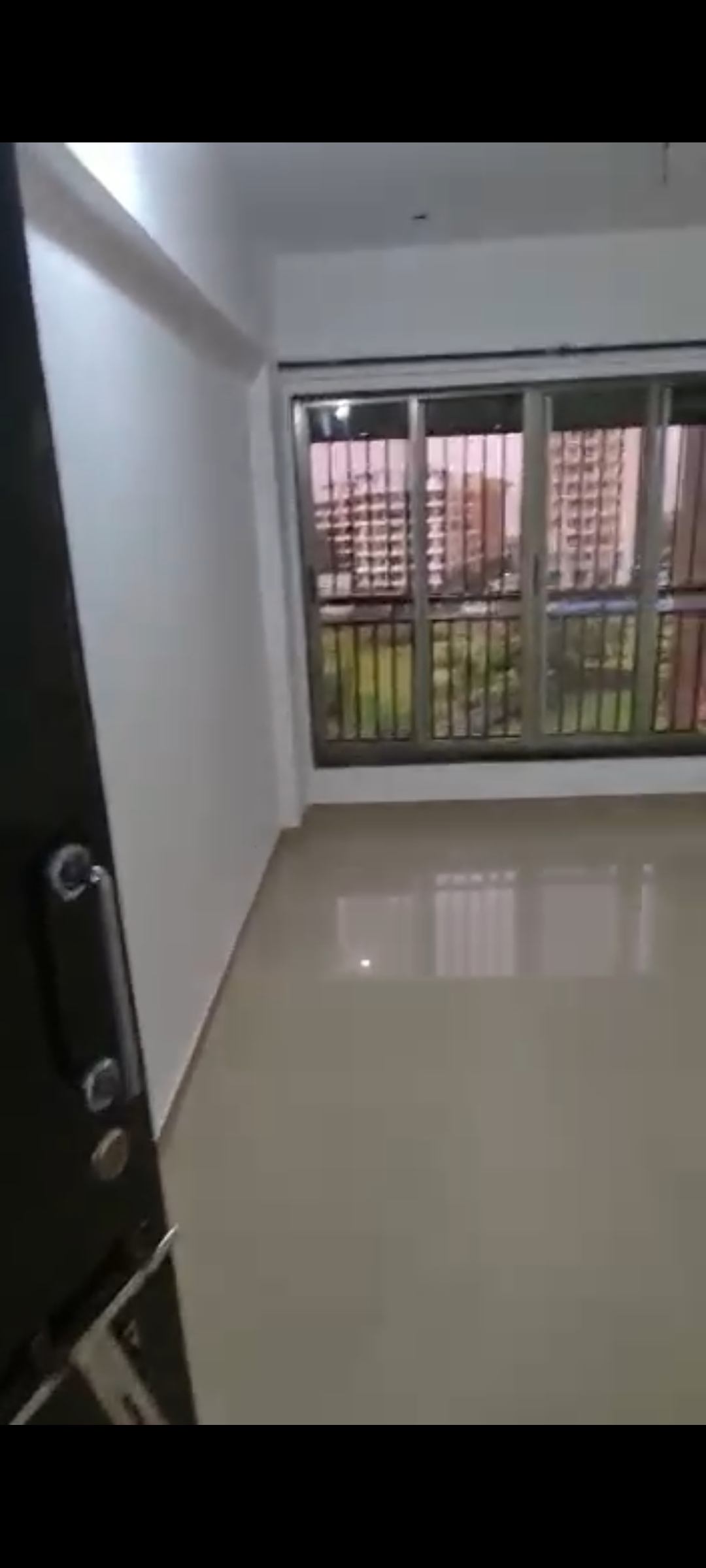 1 BHK + Pooja Room,Extra Room Apartment For Sale in Agarwal And Doshi Complex