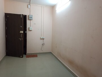 Room in 1 BHK Apartment at Mahalaxmi CHS Worli, Worli – for Rent