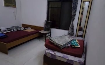 Pg For Rent in Model Colony