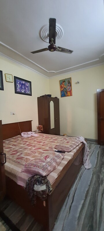 Furnished Amenities in 2.5 BHK Independent House at Sector 8 – for Rent