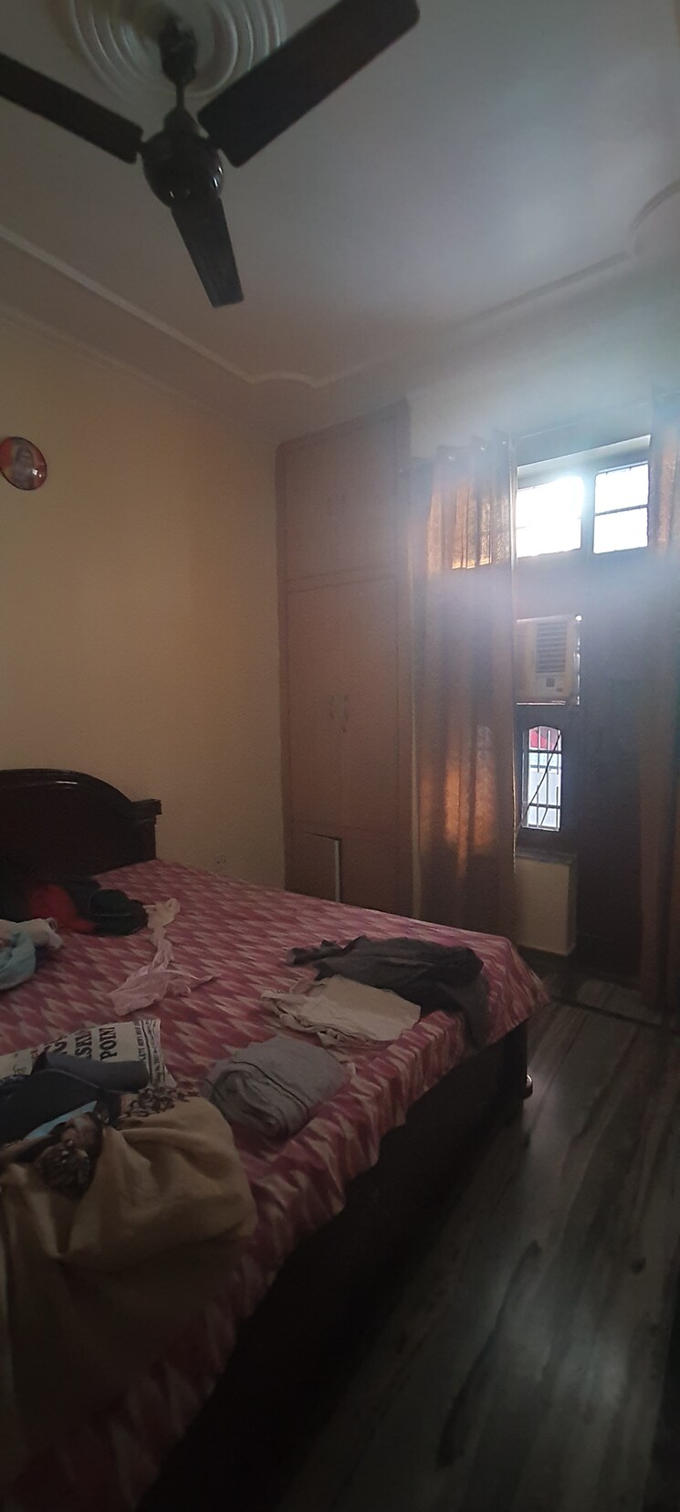  Parking, sector 8 2.5 Bedroom 160 Sq.Ft. Independent House In Sector 8 Faridabad 8661547