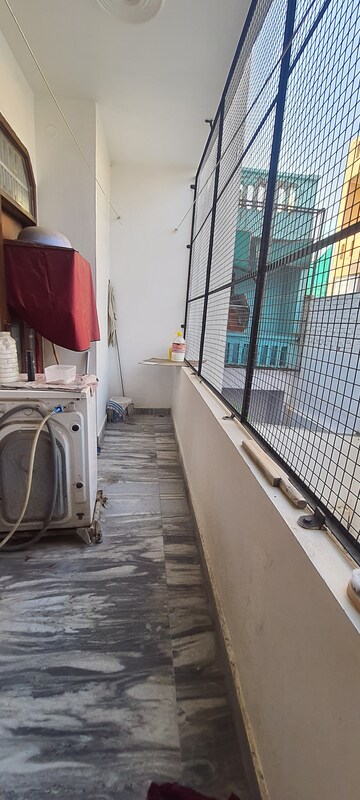 Master Bedroom in 2.5 BHK Independent House at Sector 8 – for Rent