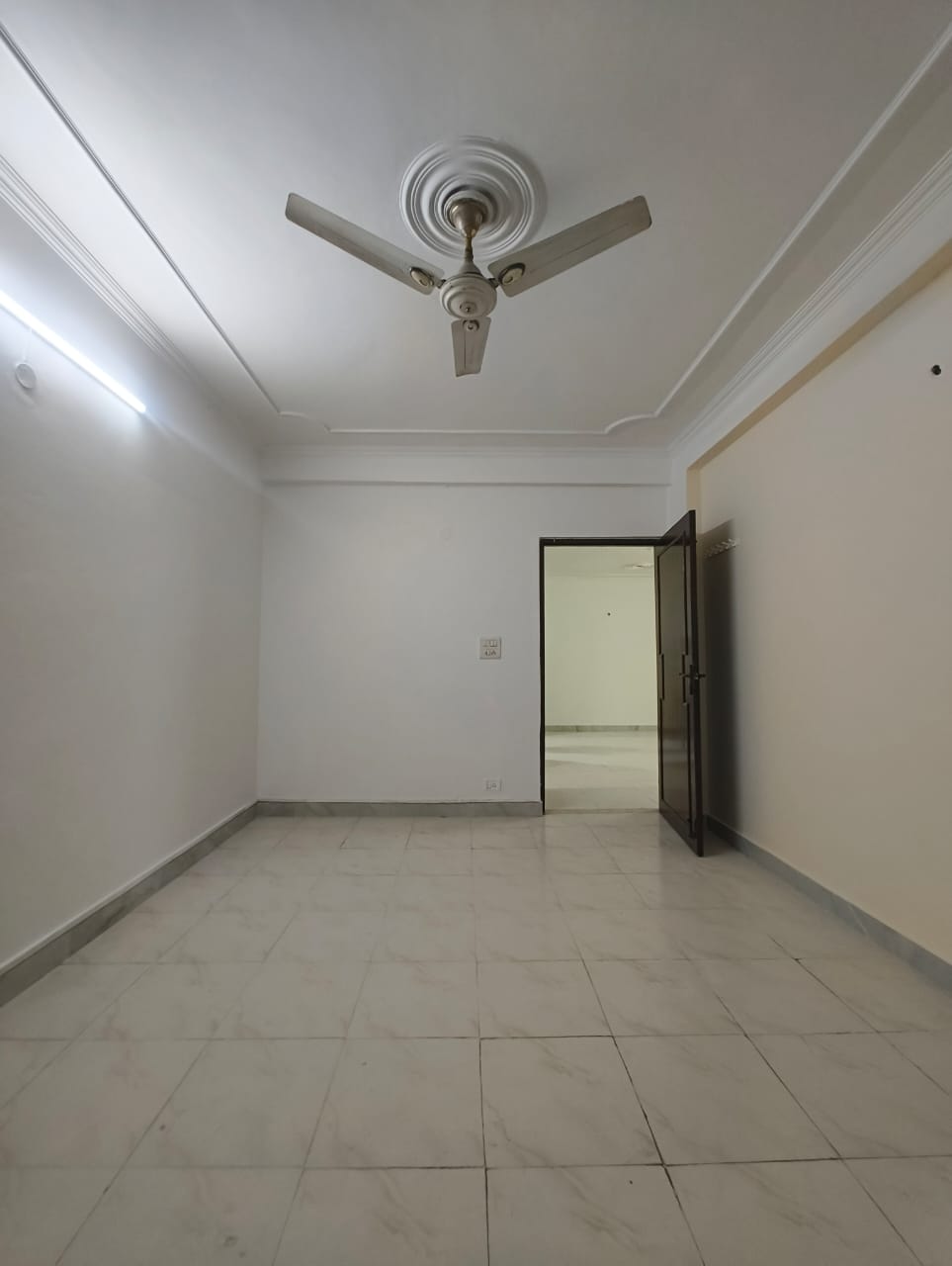 2 BHK Builder Floor For Rent in IGNOU Road