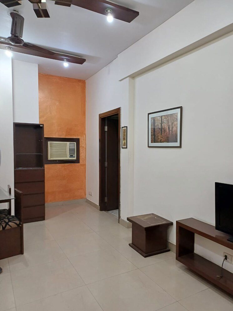 Living Room, greater kailash i 2 Bedroom 160 Sq.Yd. Builder Floor In Greater Kailash I Delhi 8661573
