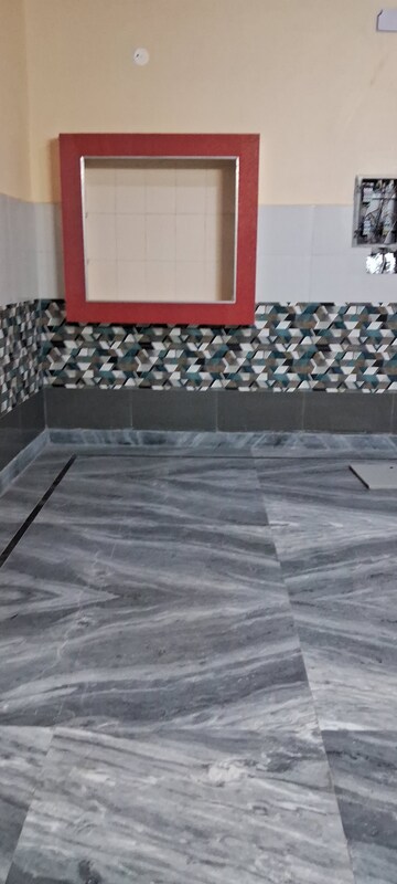 2.5 BHK Builder Floor For Rent in Madanpur Khadar