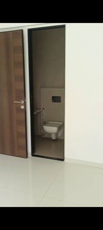 2.5 BHK Apartment For Rent in Arkade Aura, Santacruz West
