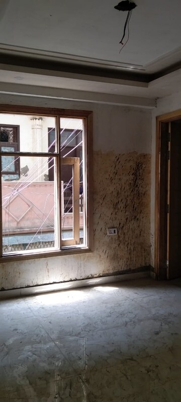 Balcony in 1 BHK Builder Floor at Mehrauli – for Sale