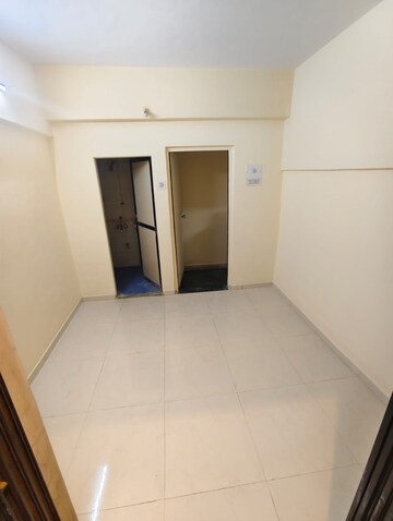 Room in 2 BHK Apartment at Vashi Sector 4 – for Rent