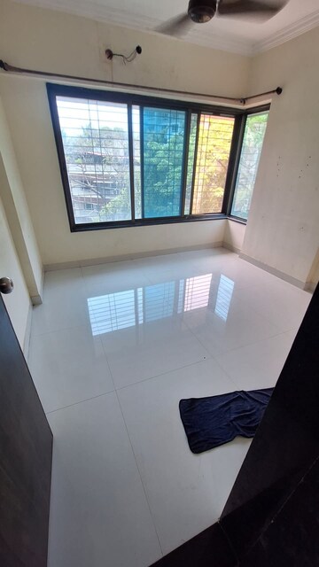 Furnished Amenities in 2 BHK Apartment at Sai Baba Enclave, Goregaon West – for Rent