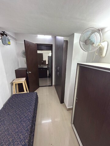 Master Bedroom in 2 BHK Apartment at Oakland Park, Andheri West – for Rent