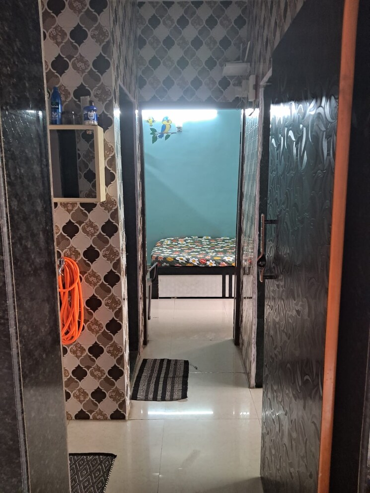 Room, kalyan west 1 Bedroom 650 Sq.Ft. Apartment In Kalyan West Thane 8661754