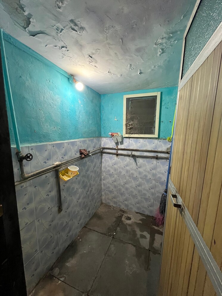 Bathroom, dombivli west 1 RK 250 Sq.Ft. Apartment In Dombivli West Thane 8661750