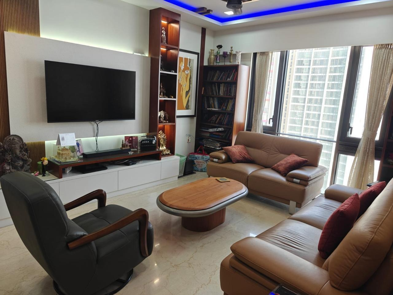 3 BHK + Servant Room Apartment For Rent in Lodha Allura