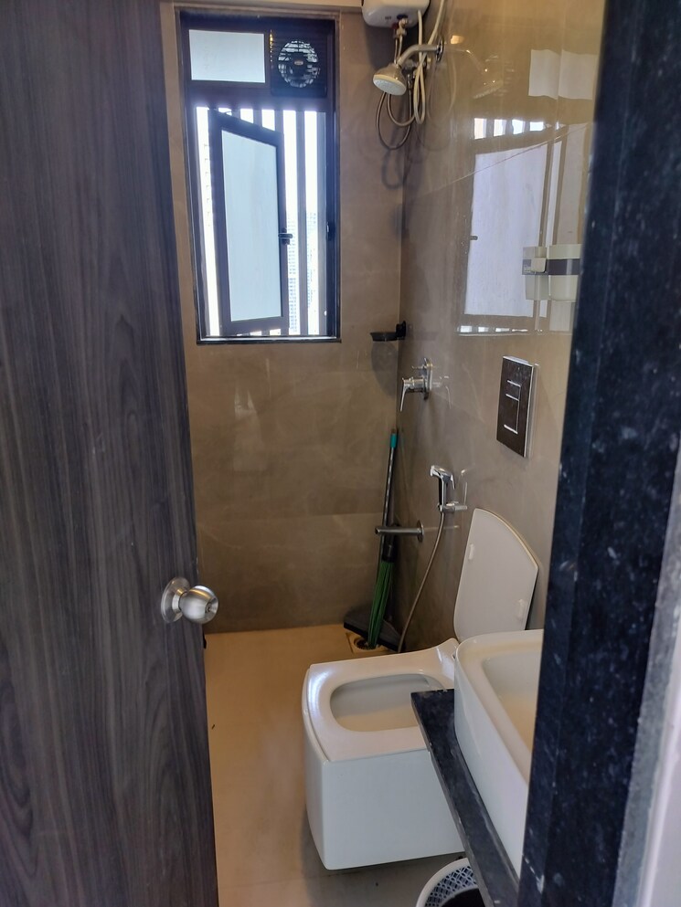 Bathroom, dev-leo-tower 2 Bedroom 670 Sq.Ft. Apartment In Oshiwara Mumbai 8661759