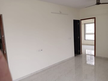 Room in 2 BHK Apartment at Aashna Samadhan, Goregaon West – for Rent