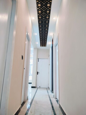 Building Lobby in 3 BHK Builder Floor at Green Fields Colony – for Sale