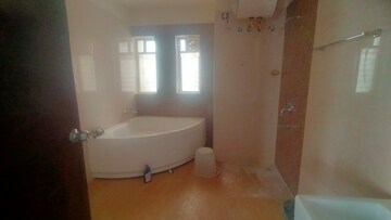 Bathroom in 3 BHK Villa at Attur Layout – for Rent