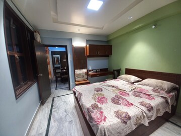 Bedroom in 2 BHK Apartment at Kondapur – for Rent