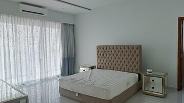 Bedroom in 3 BHK Apartment at Lokhandwala Minerva Mahalaxmi, Mahalaxmi – for Rent