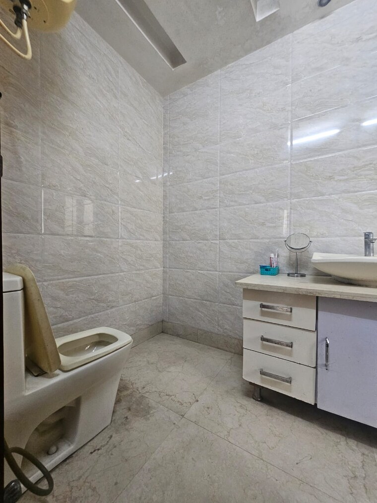 Master Bedroom, lajpat nagar iii 3 Bedroom 1800 Sq.Ft. Builder Floor In Lajpat Nagar Iii Delhi 8661863