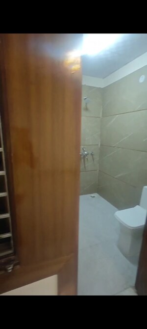 Bathroom in 3 BHK Builder Floor at Vasundhara Sector 14 – for Sale