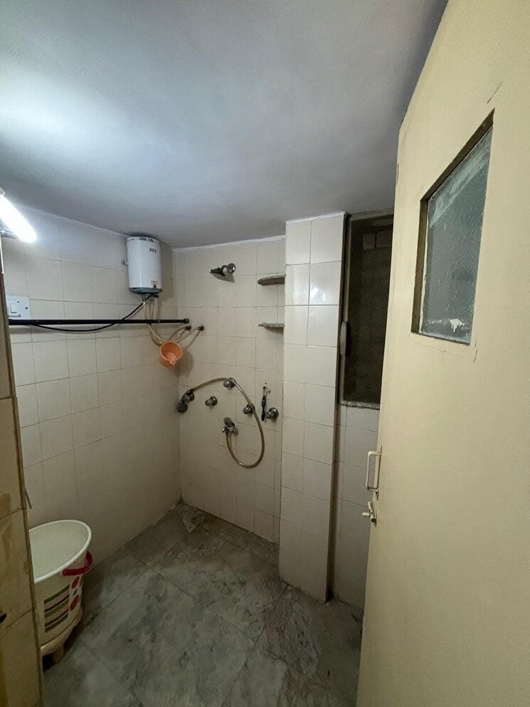 Master Bedroom, himgiri-lokupvan-phase-ii-chs-ltd 2 Bedroom 950 Sq.Ft. Apartment In Vasant Vihar Thane 8661905