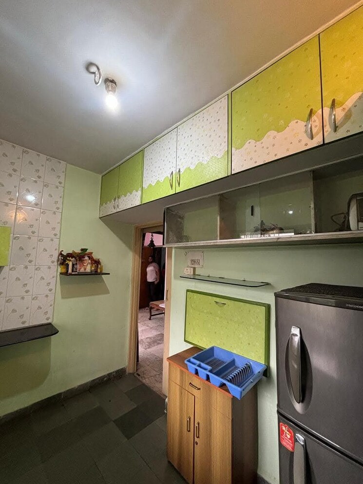 Kitchen, himgiri-lokupvan-phase-ii-chs-ltd 2 Bedroom 950 Sq.Ft. Apartment In Vasant Vihar Thane 8661905