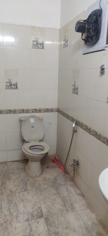 Bathroom in 3 BHK Apartment at Hill View Banjara Hills, Banjara Hills – for Rent