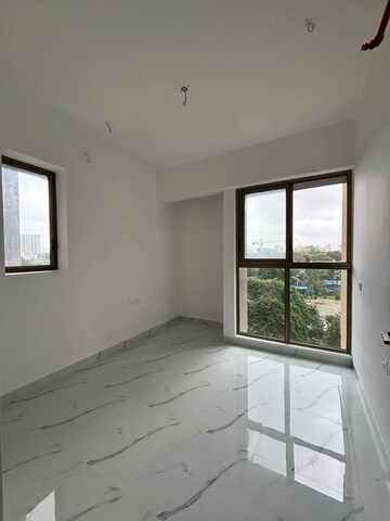 Room in 2 BHK Apartment at Raymond Ten X Habitat, Pokhran Road No Two – for Rent