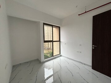 Room in 2 BHK Apartment at Raymond Ten X Habitat, Pokhran Road No Two – for Rent