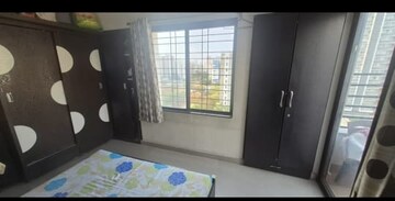 Room in 2 BHK Apartment at Vastushree Adrina, Mundhwa – for Rent