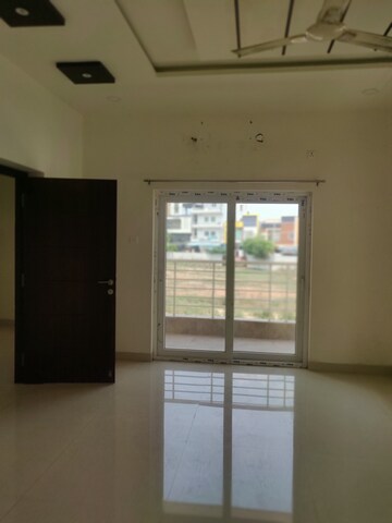 Room in 4 BHK Villa at Giridhari Ishta, Kismatpur – for Rent