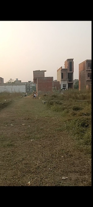  Plot – Exterior View View at Kalindi Kunj - for Sale